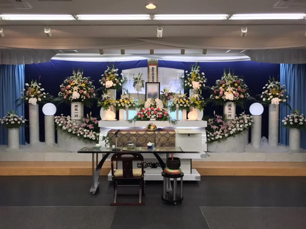 敬愛シビックホール堺の一般葬フリープランの祭壇例３